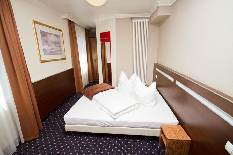 Hotel Tourist Francfort-sur-le-Main Chambre photo
